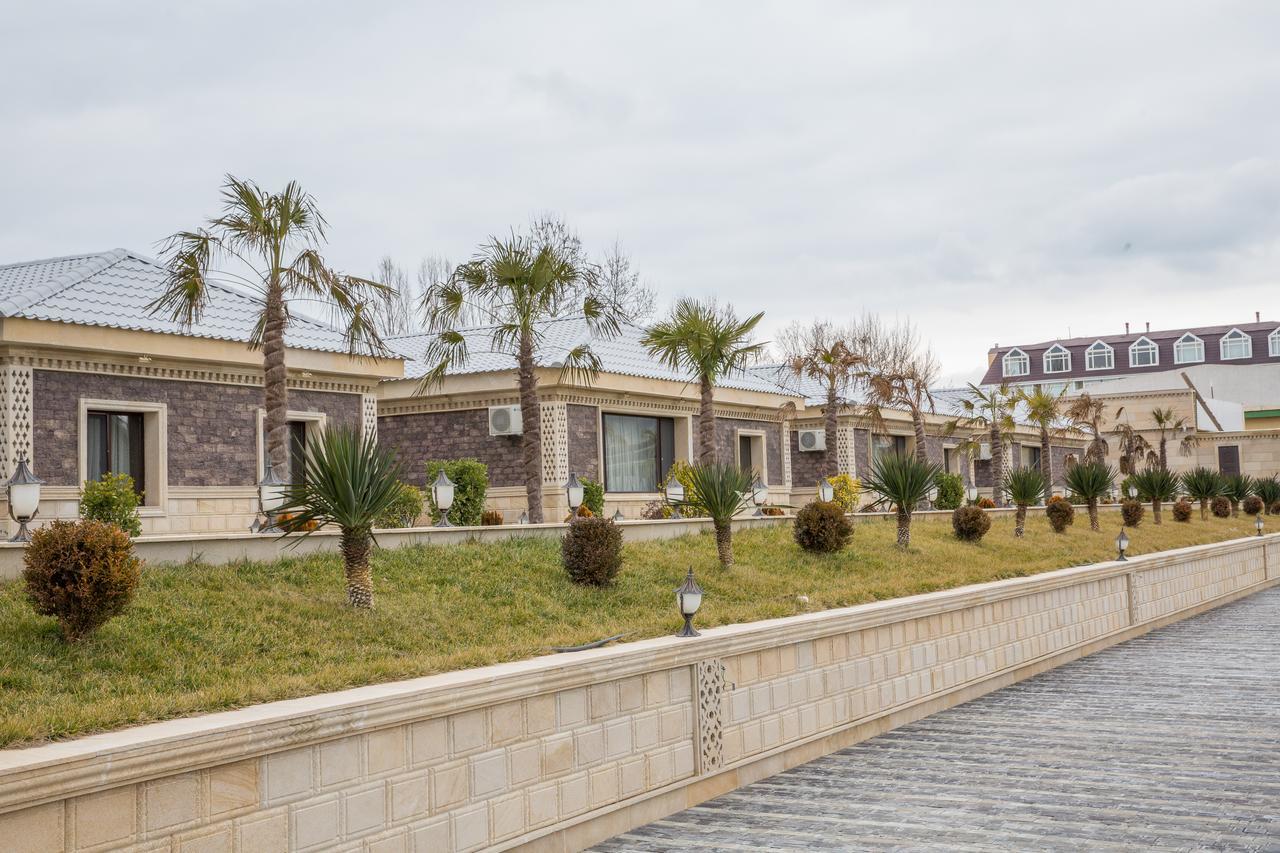 Semeni Hotel & Restaurant Mingeczaur Zewnętrze zdjęcie